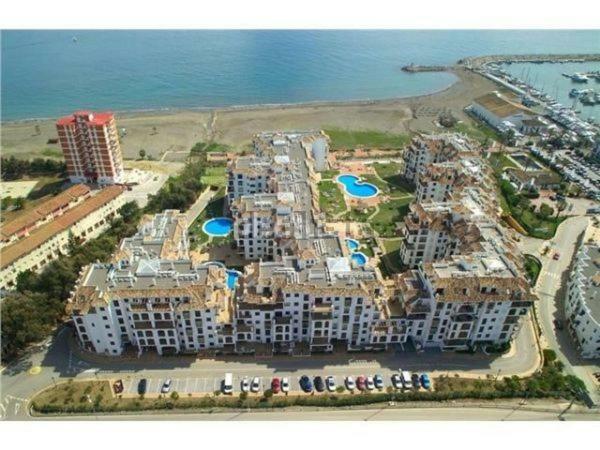 Personal Y Coqueto En Primerisima Linea De Playa, En La Costa Del Sol. Puerto De La Duquesa Кастильо-де-Сабинильяс Экстерьер фото